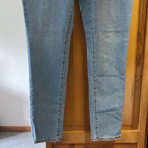 Levi jeans - Picture 2 of 5